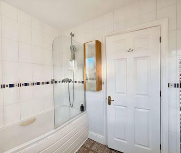 3 bedroom terraced house to rent - Photo 3