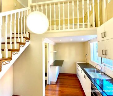 Charming Loft-Style Studio in the Heart of Newtown - Photo 3