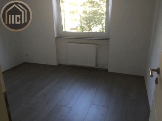 Top renoviert in Mainz-Lerchenberg - Photo 1