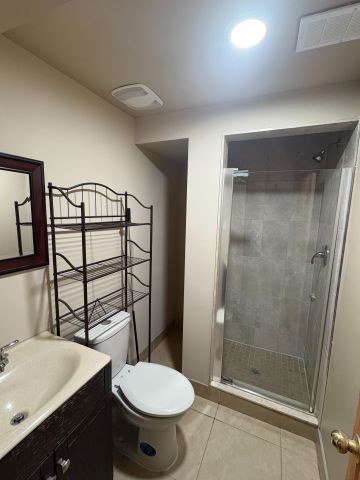 For Lease - 9 Springer Drive, Richmond Hill, Ontario - Photo 2