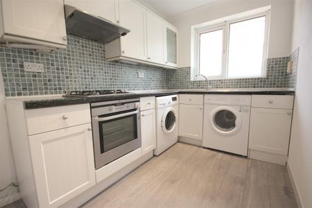 2 Bedroom Apartment - Purpose Built To Let - Photo 5