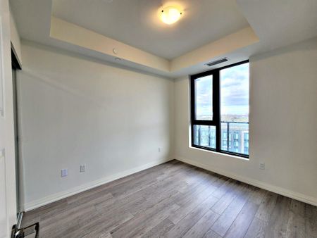 For Lease - 3006 William Cutmore Boulevard Unit# 903, Oakville, Ontario - Photo 4
