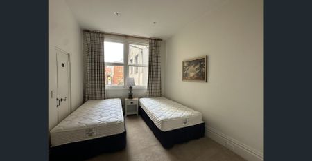 Stylish Inner City Living - Furnished or Unfurnished - Photo 3