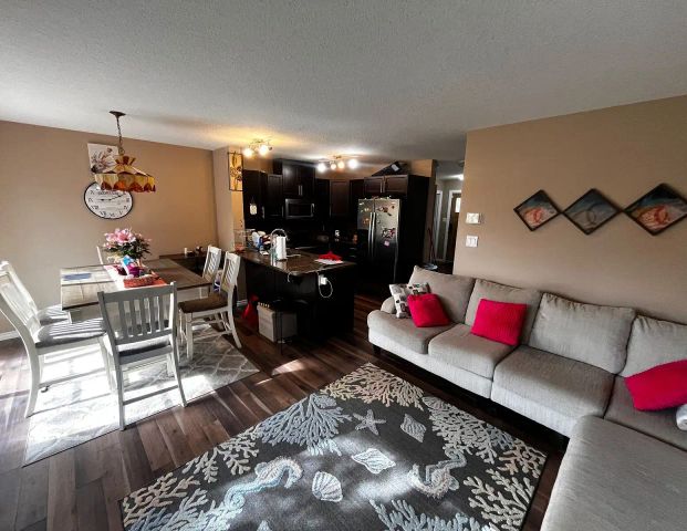 Beautiful and spacious 3-bedroom, 2.5-bathroom townhouse available in the desira — 3 Bedrooms Townhouse - Photo 1