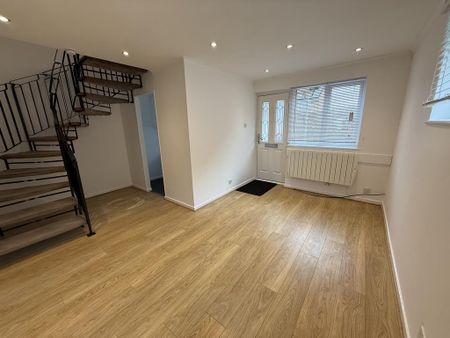 1 bedroom terraced house to rent - Photo 5