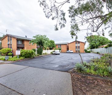 Modern Two-Bedroom Townhouse in Popular South Dubbo - Photo 4