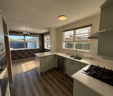 Cool down this summer in your own backyard pool - Photo 6