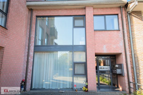 Ruim appartement met 2 kamers en gesloten garagebox - Foto 1