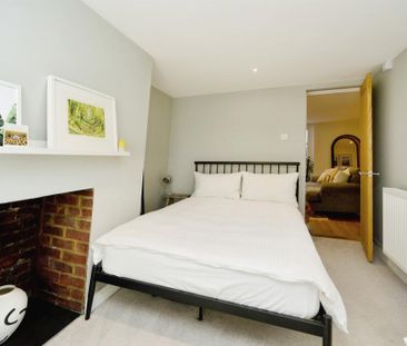 2 Bed Flat, Devonshire Place, BN2 - Photo 4