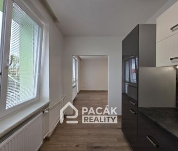 Pronájem bytu 3+1 78 m2 - Fotografie 2