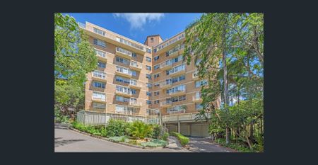 Spacious North Facing Apartment in Darling Point - Photo 2