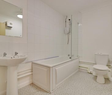 2 bedroom maisonette to rent - Photo 6