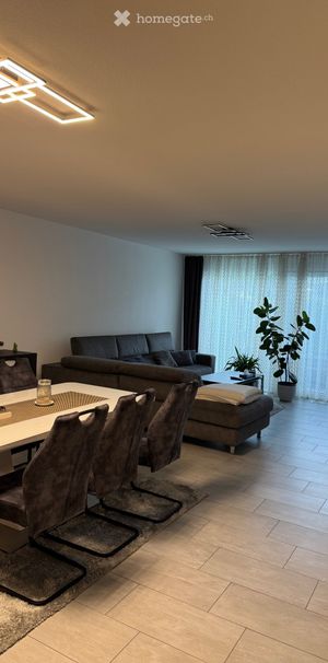 À remettre : spacieux appartement de 2,5 pièces avec terrasse - Foto 1