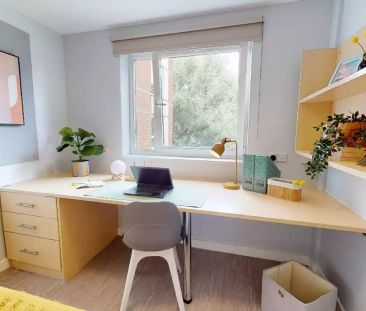 2 Bed Apartment Plus - Photo 2