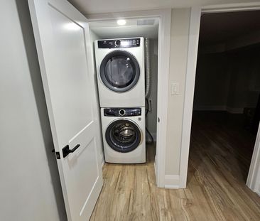 For Lease - 3331 Whilabout Terrace, Oakville, Ontario - Photo 6