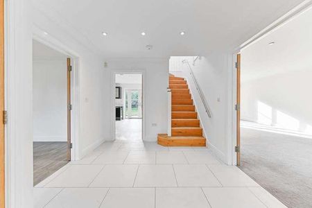 Privet Mews, Coulsdon, CR8 - Photo 4