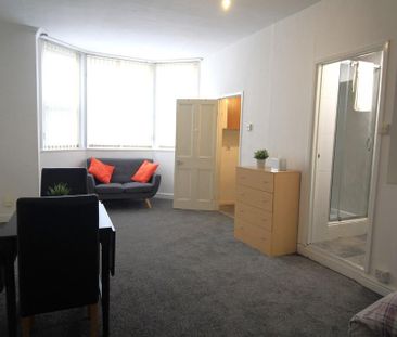 Studio to rent - Photo 2