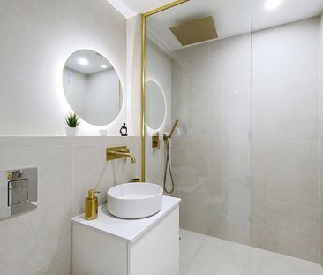 Location Appartement 1 pièce 27m² NICE 06200 - Photo 2