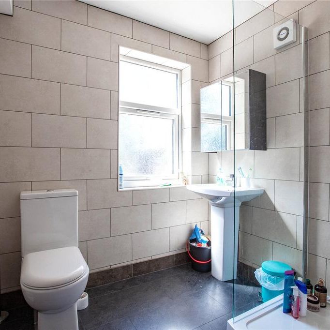 6 bedroom house to rent - Photo 1