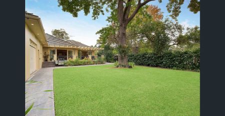 Spacious and Bright 4-Bedroom Home - Photo 3