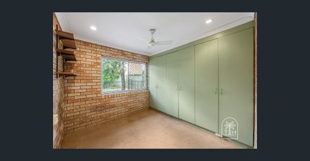 Relaxed Family Living with Pool in the Heart of The Gap - Photo 3