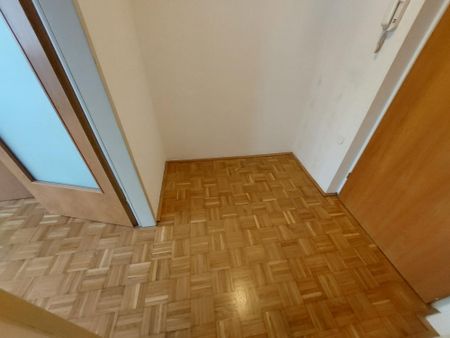 Ideale 2-Zimmer Single-Wohnung im Domviertel - mit Mini-Balkon - Photo 3