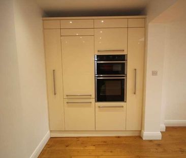 Burlington Rise, East Barnet, EN4 - Photo 1