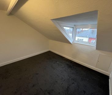 4 bedroom terraced house to rent - Photo 3