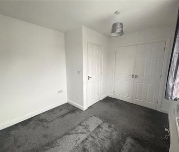 2 bedroom mews to rent - Photo 5
