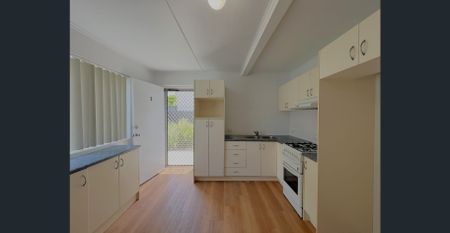 Spacious Unit For Lease in Annerley - Photo 4