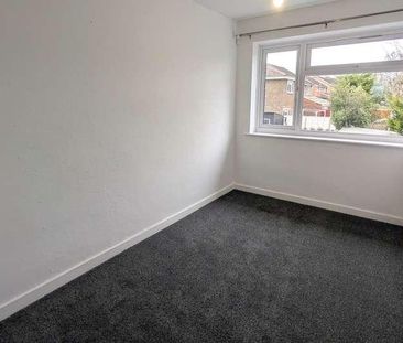 Row Town, Addlestone, Surrey, KT15 - Photo 4