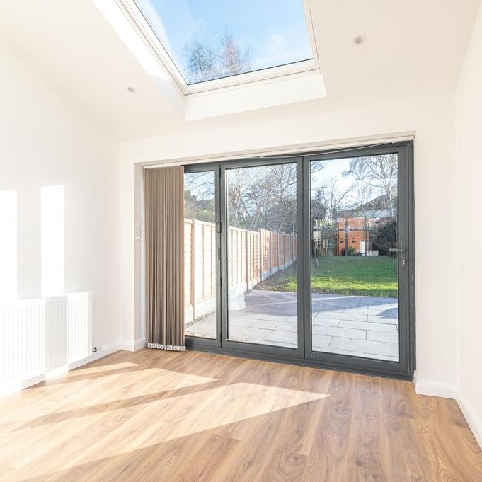 3 bedroom semi-detached house to rent - Photo 1