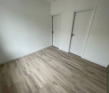 Location Appartement 2 pièces 31m² LILLE 59000 - Photo 2