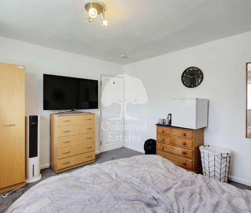 Laurels Road, Iver Heath, SL0 - Photo 2