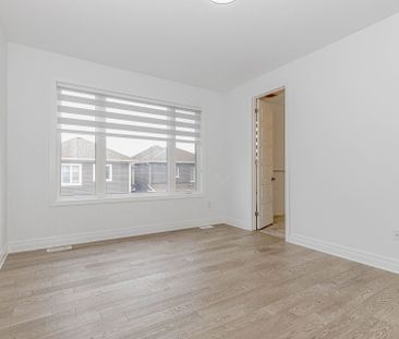 For Lease - 1359 Lobelia Crescent, Milton, Ontario - Photo 2