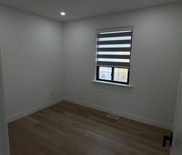 For Lease - 31A (Main Floor) Laurel Avenue, Toronto, Ontario - Photo 4
