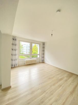 3-Zimmer-Wohnung mit Balkon in Solingen-Mitte mieten - Photo 1