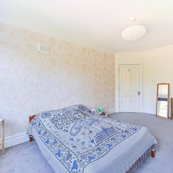 2 bedroom maisonette to rent - Photo 1