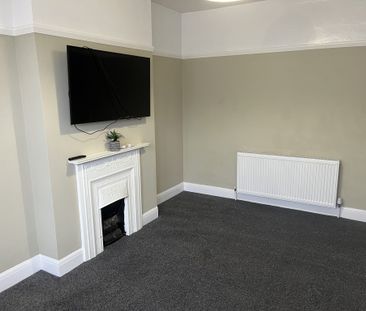 1 Bedroom First Floor Flat for Rent in Westcliff on Sea - Photo 4