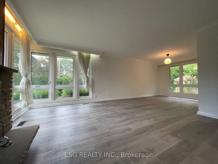 For Lease - 59 Ravenscroft Circle, Toronto, Ontario - Photo 4