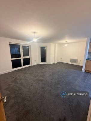 2 bedroom flat to rent - Photo 1