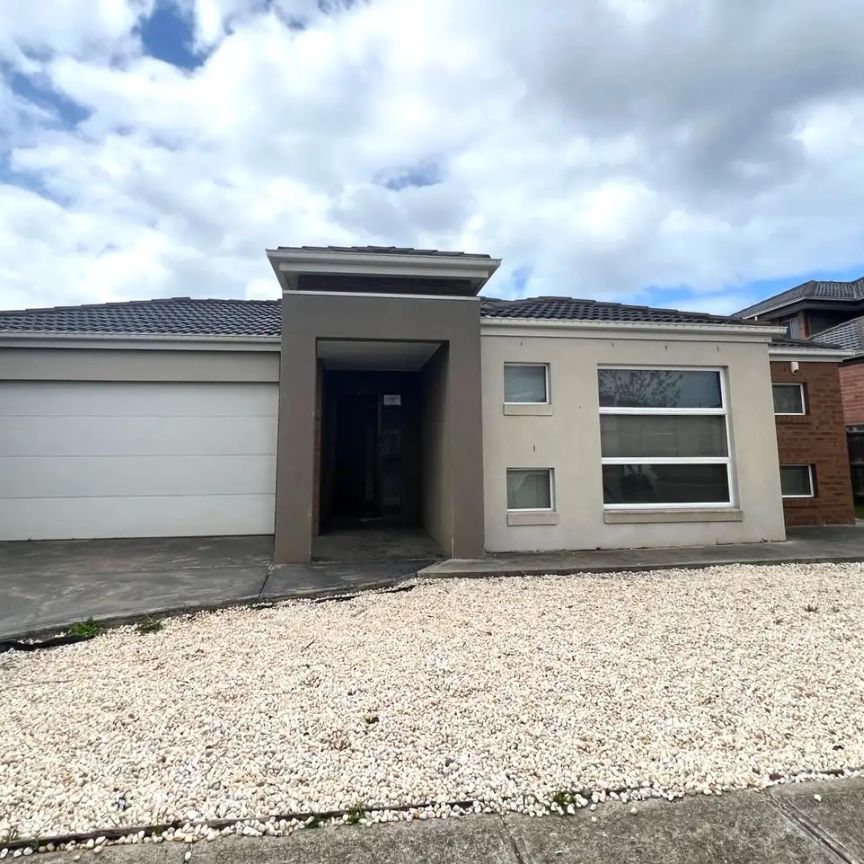 “A perfect family home close to all the amenities” - Photo 1