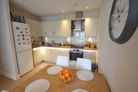 1 bedroom flat to rent - Photo 3