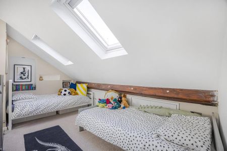 3 bedroom semi-detached house to rent - Photo 3