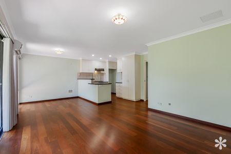 2/132 Blackwood Avenue - Photo 2