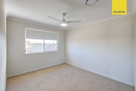 49 Yellowstone Circuit, Yarrabilba QLD 4207 - House For Rent | Domain - Photo 4