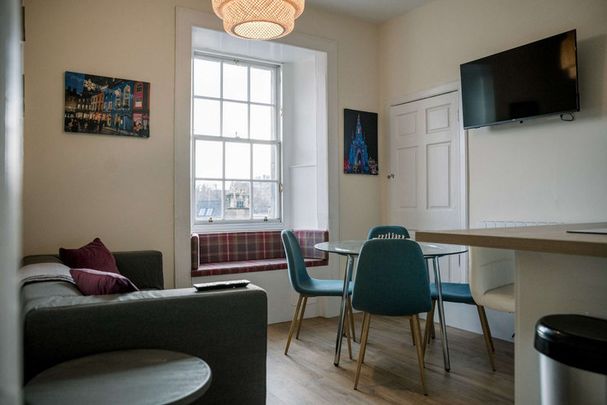 Victoria Street - Photo 1