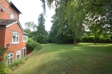 Ross Road, Ledbury, Herefordshire, HR8 2LP - Photo 2