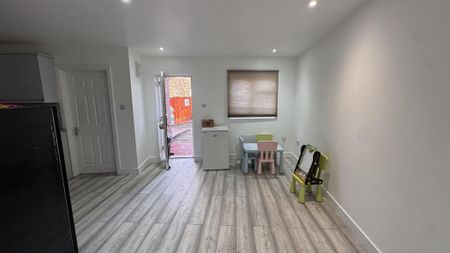 1 bedroom house to rent - Photo 3