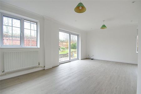 2 bedroom bungalow to rent - Photo 3